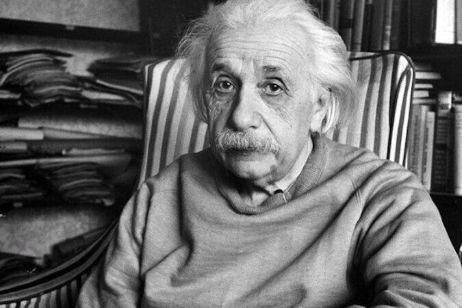Warum ein Mann nur eine Frau wirklich liebt, die ihm gegenüber gleichgültig ist: eine wissenschaftliche Erklärung von A. Einstein